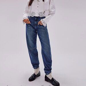 NWOT We The Free Augusta Barrel Jeans Distressed Indigo High Waisted Sz 29